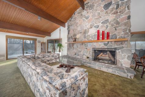 12760 Hilltop Drive Fredericktown OH 43019