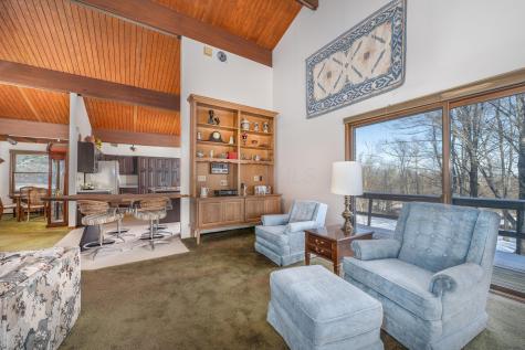 12760 Hilltop Drive Fredericktown OH 43019