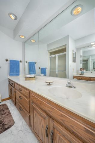 12760 Hilltop Drive Fredericktown OH 43019