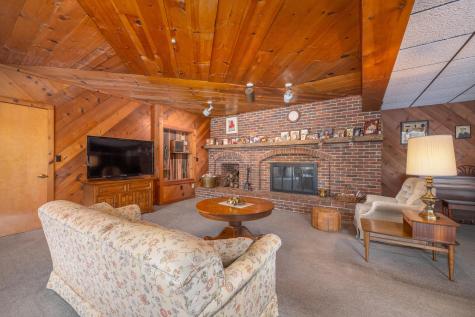 12760 Hilltop Drive Fredericktown OH 43019