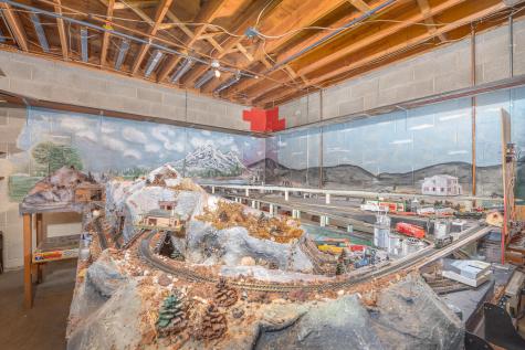 12760 Hilltop Drive Fredericktown OH 43019