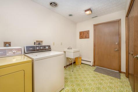 12760 Hilltop Drive Fredericktown OH 43019