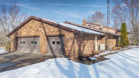 12760 Hilltop Drive Fredericktown OH 43019