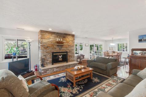 729 Valleywood Heights Drive Howard OH 43028