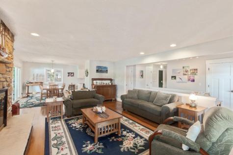 729 Valleywood Heights Drive Howard OH 43028