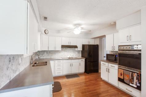 729 Valleywood Heights Drive Howard OH 43028