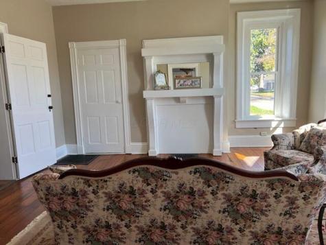 203 N Main Street Utica OH 43080