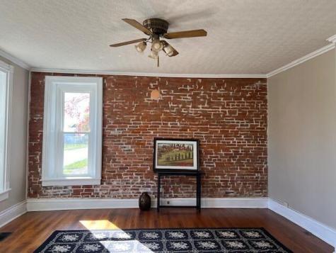 203 N Main Street Utica OH 43080