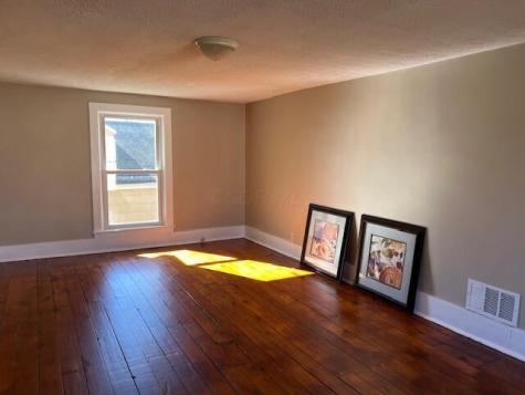 203 N Main Street Utica OH 43080