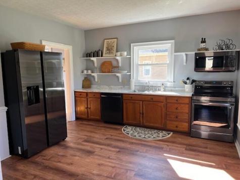 203 N Main Street Utica OH 43080