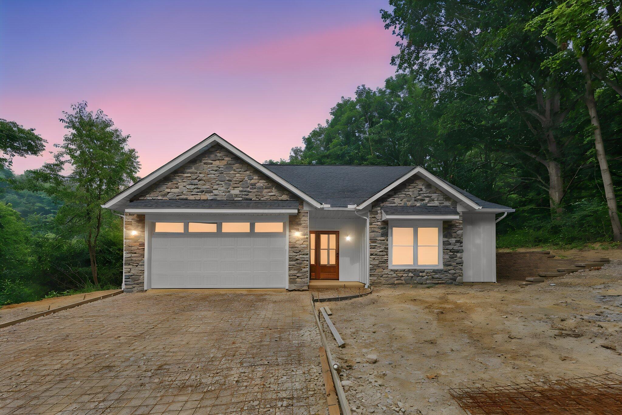 706 Berry Road Howard OH 43028