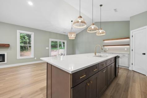 706 Berry Road Howard OH 43028