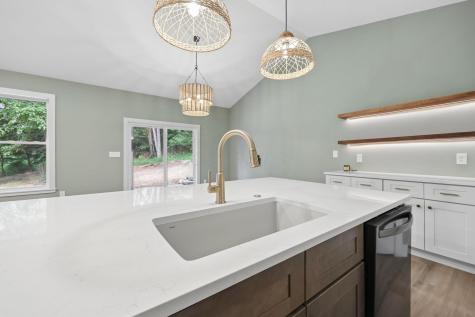 706 Berry Road Howard OH 43028