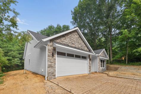706 Berry Road Howard OH 43028