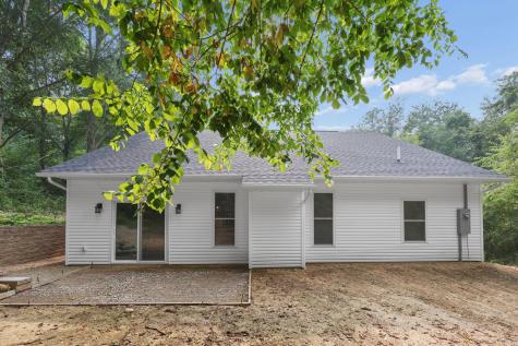 706 Berry Road Howard OH 43028