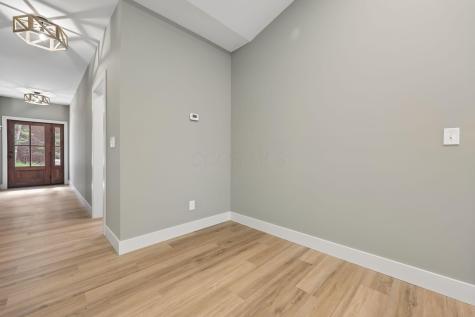 706 Berry Road Howard OH 43028