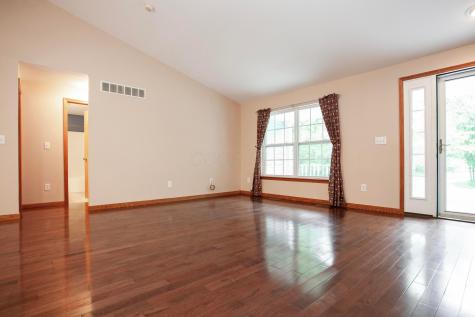 1928 Marion Road NW Utica OH 43080