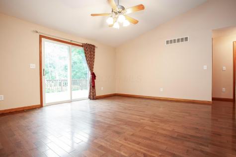 1928 Marion Road NW Utica OH 43080