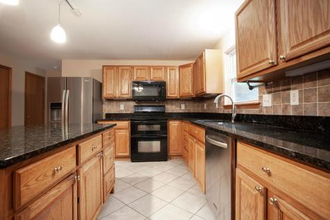 1928 Marion Road NW Utica OH 43080