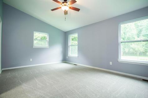 1928 Marion Road NW Utica OH 43080
