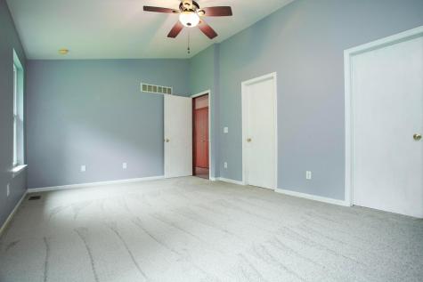 1928 Marion Road NW Utica OH 43080