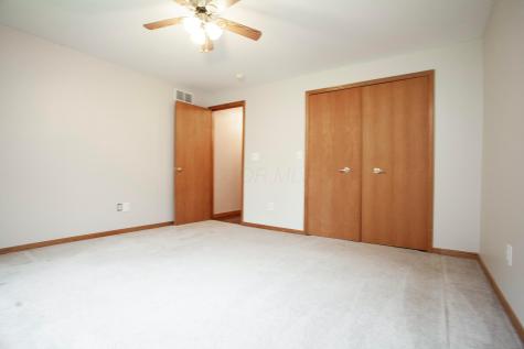 1928 Marion Road NW Utica OH 43080
