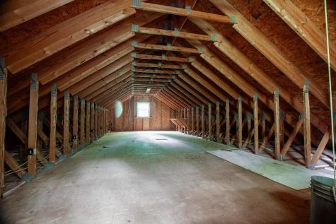 1928 Marion Road NW Utica OH 43080