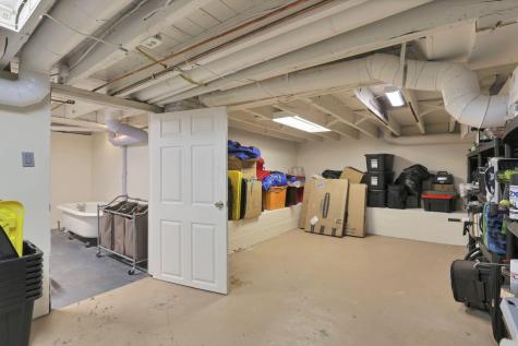 103 E Main Street Centerburg OH 43011