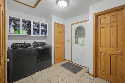 3381 Apple Valley Drive Howard OH 43028