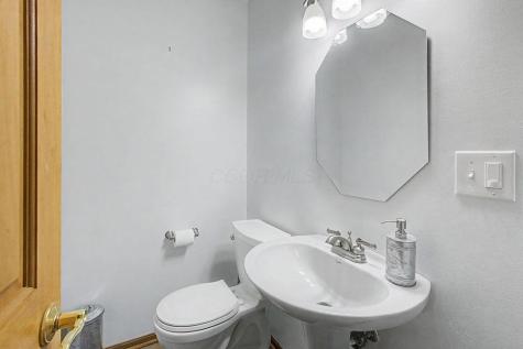 3381 Apple Valley Drive Howard OH 43028