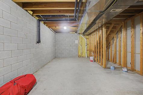 3381 Apple Valley Drive Howard OH 43028