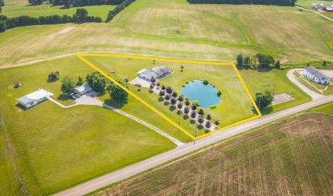 3382 Morgan Center Road Utica OH 43080