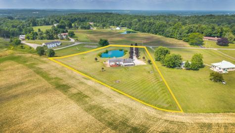3382 Morgan Center Road Utica OH 43080