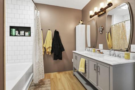 208 E Burgess Street Mount Vernon OH 43050