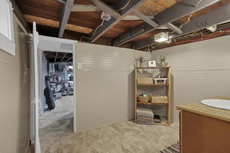 208 E Burgess Street Mount Vernon OH 43050