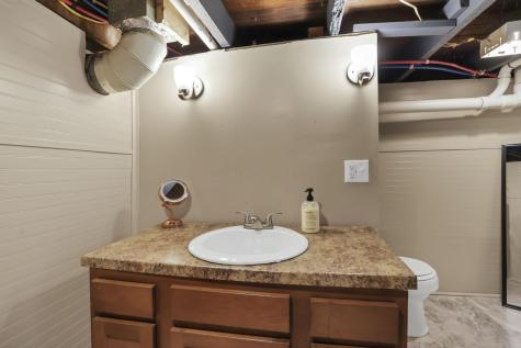 208 E Burgess Street Mount Vernon OH 43050