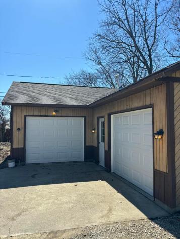 208 E Burgess Street Mount Vernon OH 43050