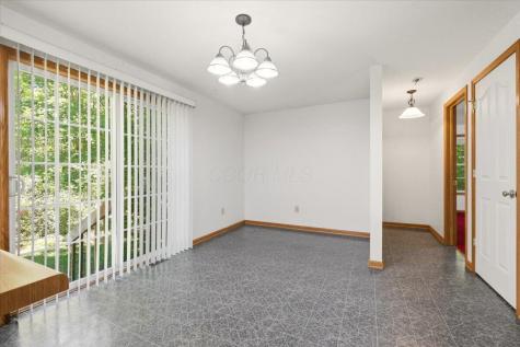 562 Terrace Ridge Circle Howard OH 43028