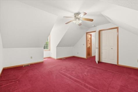 562 Terrace Ridge Circle Howard OH 43028