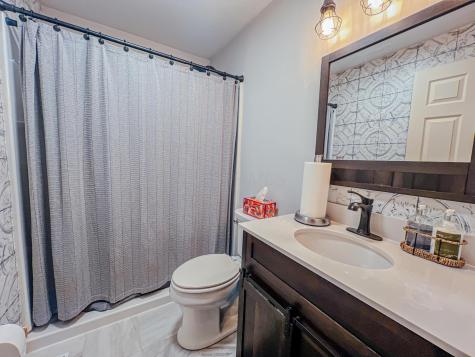 916 Valleywood Heights Drive Howard OH 43028