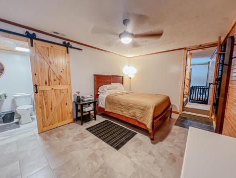 916 Valleywood Heights Drive Howard OH 43028