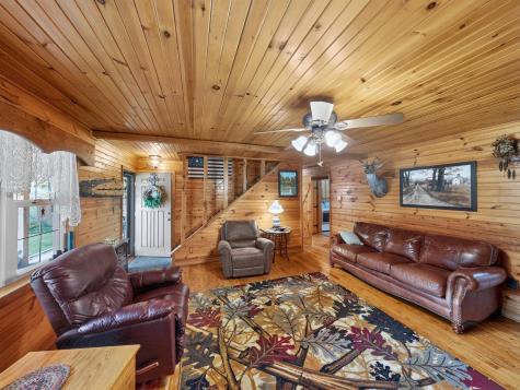 3999 Township Road 176 Fredericktown OH 43019