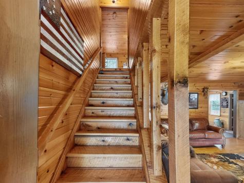 3999 Township Road 176 Fredericktown OH 43019