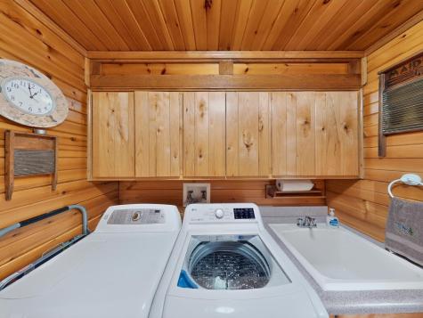3999 Township Road 176 Fredericktown OH 43019