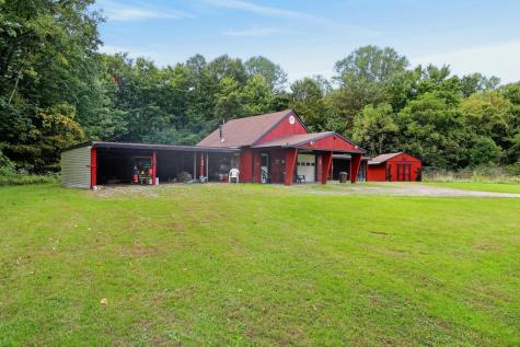 3999 Township Road 176 Fredericktown OH 43019