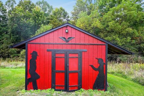 3999 Township Road 176 Fredericktown OH 43019
