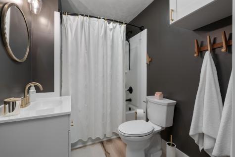 1860 Marion Road NW Utica OH 43080