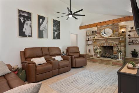 1860 Marion Road NW Utica OH 43080