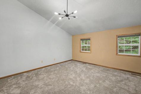 547 Terrace Ridge Circle Howard OH 43028