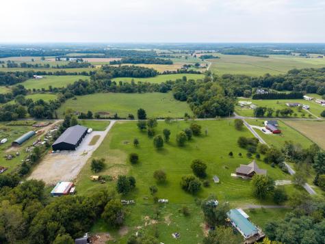 33 Township Road 16 Centerburg OH 43011